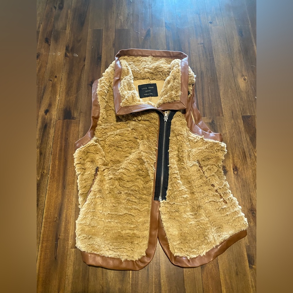 Women’s faux fur asymmetrical vest